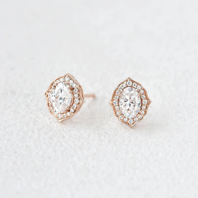 Hoop earrings with spiral designs for a dynamic and fluid look-0.8ct Moissanite Geometric Halo Earrings