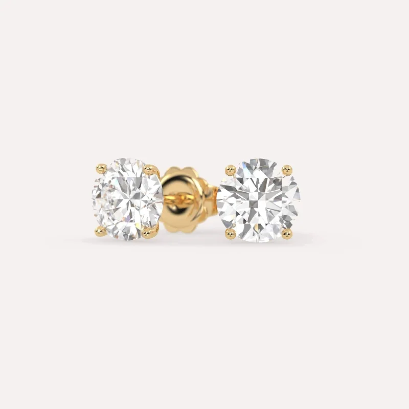 Stud Earrings with Animal Motifs -4 carat Round Diamond Stud Earrings