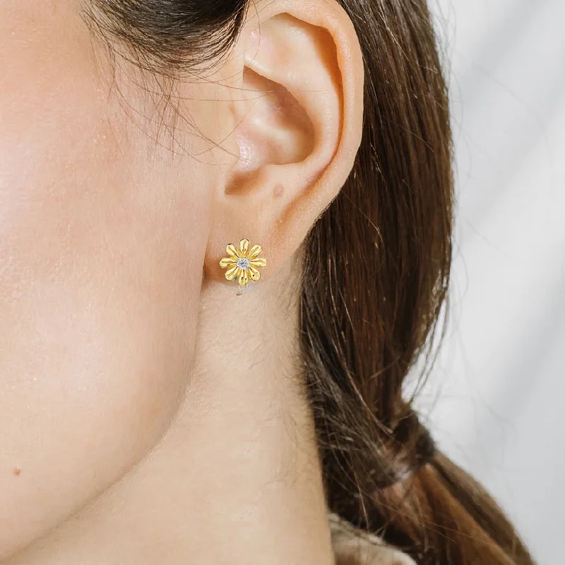 Stud Earrings with Leaf Motifs -Daisy Gem Stud Earrings